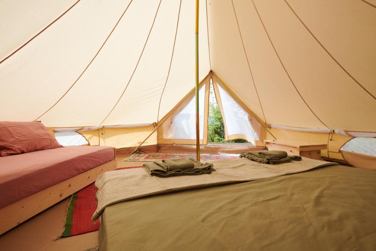 Hotel Agricola Ombra - Tents In Nature à Lajatico Extérieur photo