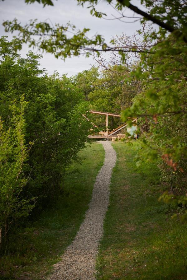 Hotel Agricola Ombra - Tents In Nature à Lajatico Extérieur photo